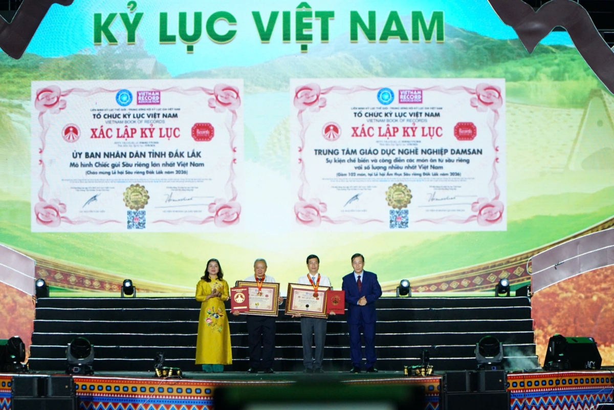 ダクラク省にベトナム記録として2つの記録認定証が授与された<br>
（写真：VOV-Tây Nguyên）