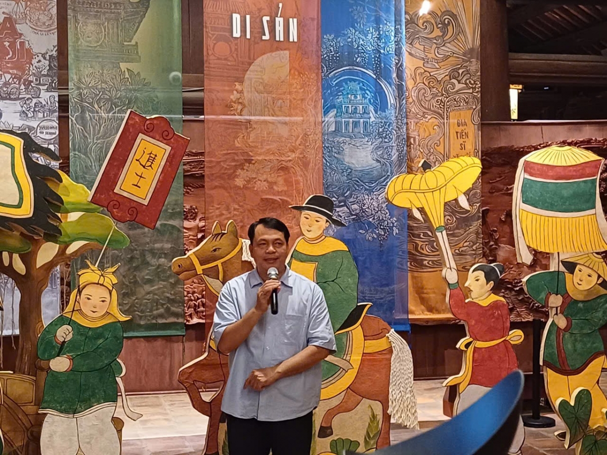Mr. Le Xuan Kieu, Director of the Temple of Literature – Quoc Tu Giam Center for Cultural and Scientific Activities, delivering the opening remarks. (Photo: Ngoc Anh/VOV5)