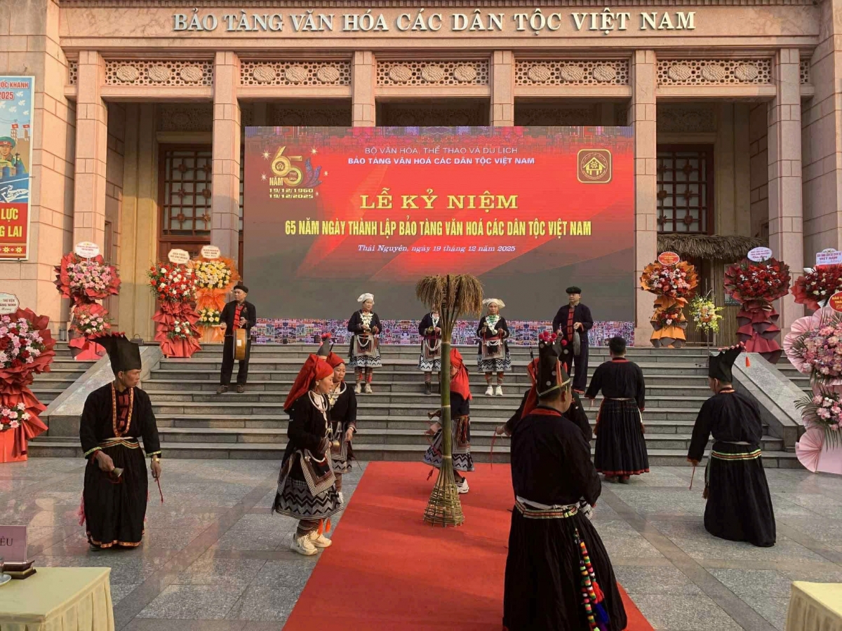 Tiếng hát Páo Dung được người Dao Tiền gìn giữ như một phần hồn cốt của dân tộc