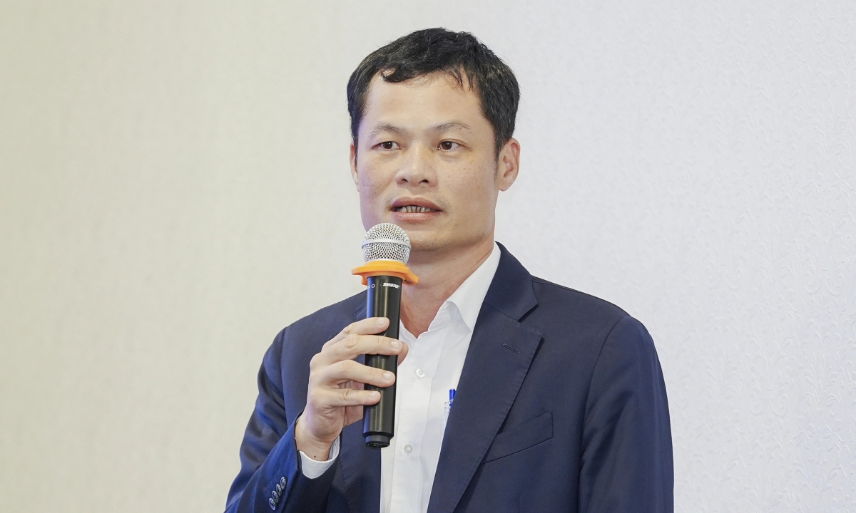 Dô Quôc Hung, directeur par intérim du Département des marchés Europe-Amérique du ministère de l’Industrie et du Commerce, lors de l'annonce de l'initiative «Beyond Vietnam - Les produits vietnamiens prennent leur envol» le 3 septembre.<br>
Photo: TikTok Shop