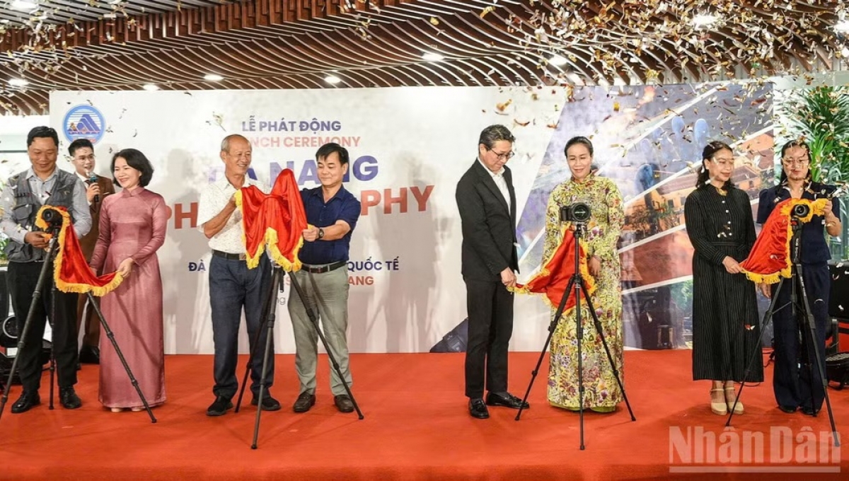 Lancement du concours au parc APEC, à Dà Nang. Photo: Nhân Dân