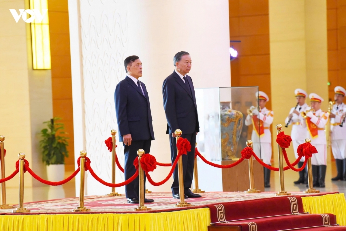 General Secretary of the Communist Party of Vietnam Central Committee and President To Lam welcomes King of Thailand Maha Vajiralongkorn Phra Vajiraklaochaoyuhua in Hanoi on September 15, 2026. (Photo: VOV)