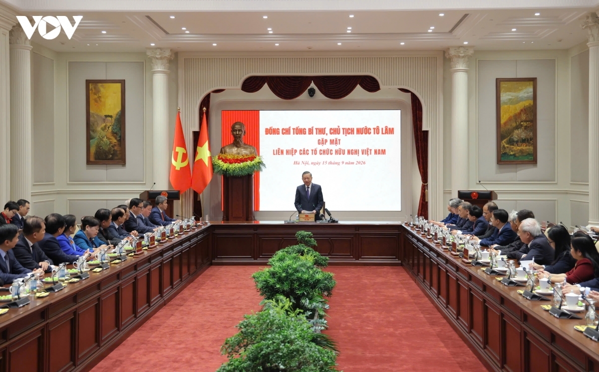 El secretario general del Partido Comunista y presidente de Vietnam, To Lam, se reúne con representantes del Comité Ejecutivo de la Unión de Organizaciones de Amistad de Vietnam (VUFO), VII mandato, para el período 2026-2031. Foto: VOV