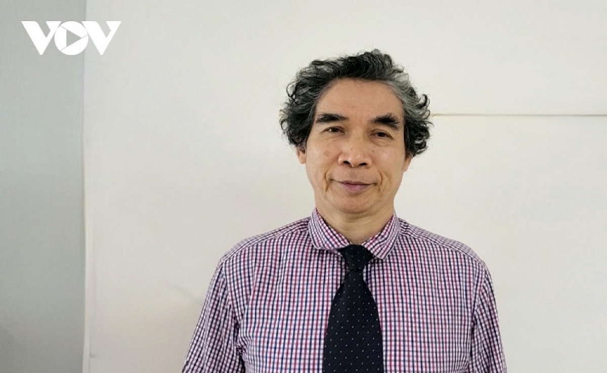 Associate Professor, Dr. Nguyen Thuong Lang, a senior lecturer at the National Economics University’s Institute of International Trade and Economics (Photo: VOV)