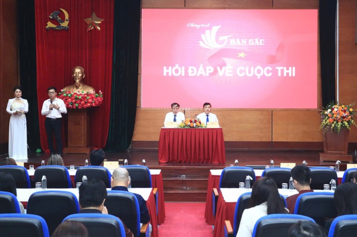Blick auf die Start-Zeremonie. (Foto: Tran Huan/baochinhphu.vn)