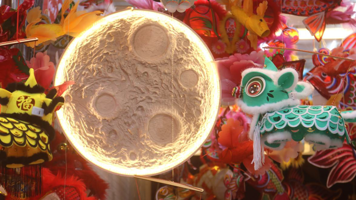 This year, the Mid-Autumn festival which celebrates the full-moon day of the 8th lunar month, will fall on Friday, September 25. (Photo: VOV)