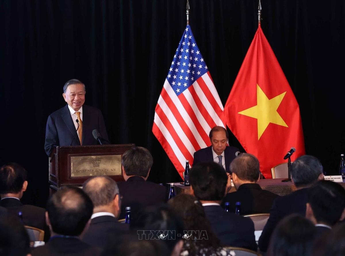 General Secretary and President To Lam speaks at a meeting with Vietnamese experts and intellectuals in the United States (September 21, 2026, local time). (Photo: Thong Nhat/VNA)