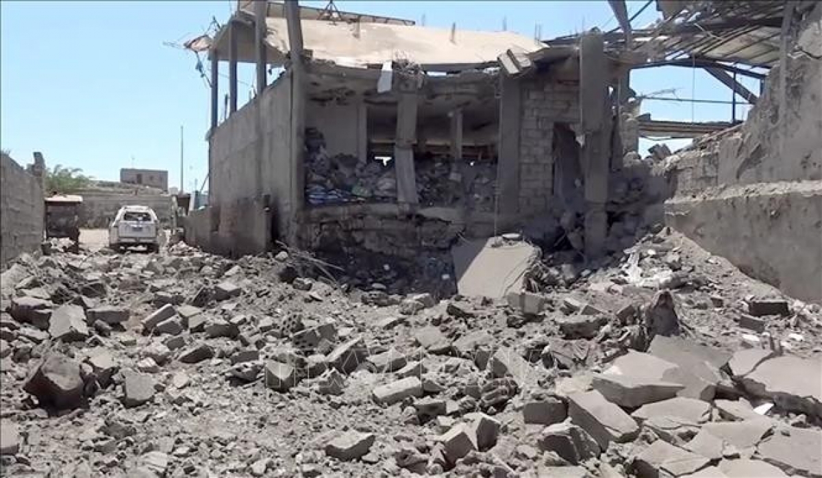 Images released by the Houthi Media Centre on September 27, 2026 show the scene of destruction following an airstrike reportedly carried out by Saudi Arabia on a market in Taiz, Yemen. (Photo: XNA/ VNA)