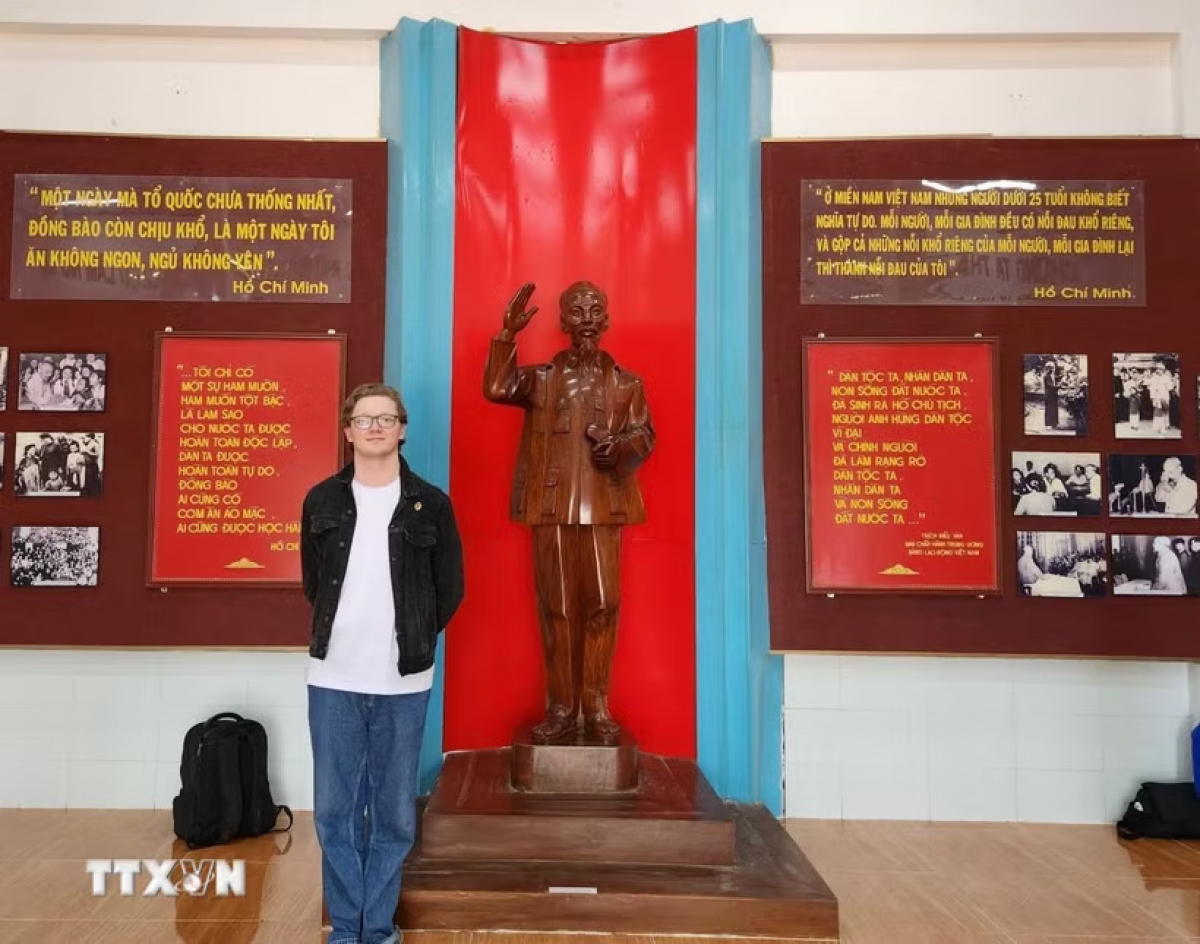 นาย คีริล วิทเทเกอร์  นักวิจัยด้านการเมืองและประวัติศาสตร์เวียดนาม (VNA)