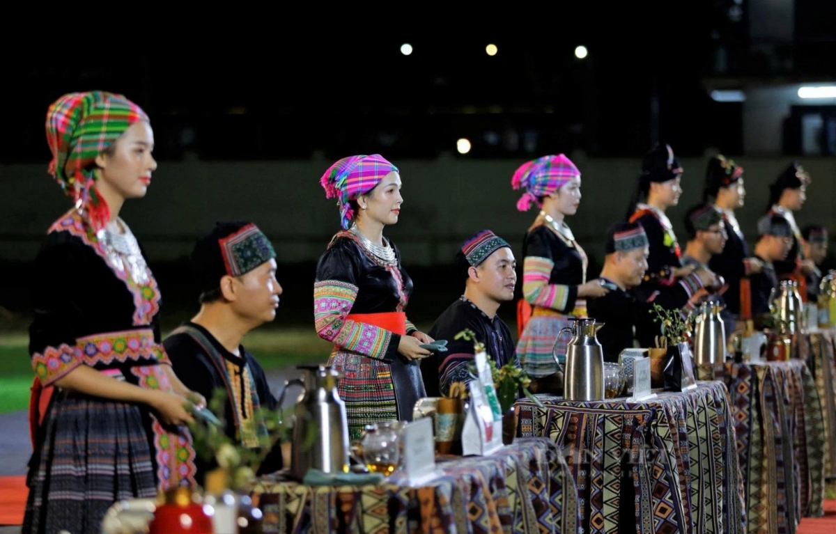 เฟสติวัลชาซานเตวี๊ยดลาวกายปี 2026 จะมีขึ้นในระหว่างวันที่ 25 - 27 กันยายน ณ บริเวณหมู่บ้านสวยหย่างและหมู่บ้านปางก๊าง (Photo: baochinhphu)