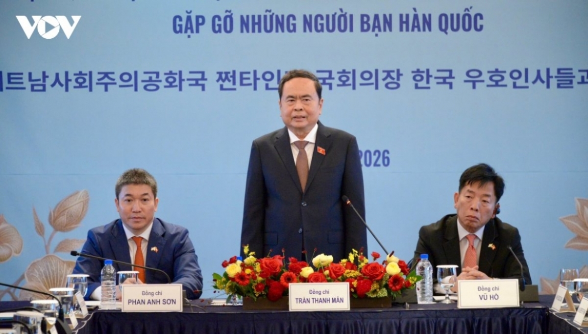 9월 6일 오후, 한국 공식 방문을 계기로 쩐 타인 먼 국회의장은 수도 서울에서 한국 측 인사들과 만남을 가졌다.
