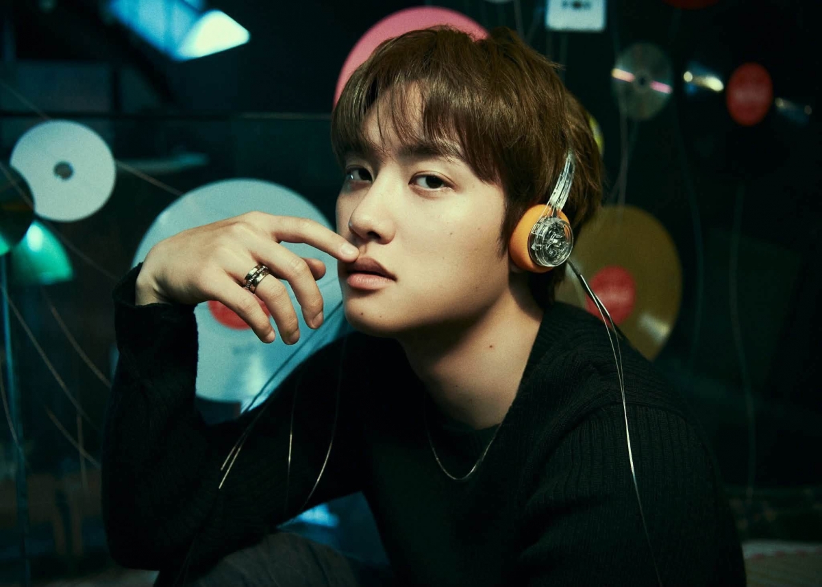 가수 겸 배우 도경수(D.O.)의 네 번째 미니앨범 ‘DOPAMINE’ 포스터 (사진: 주식회사 블리츠웨이뮤직)