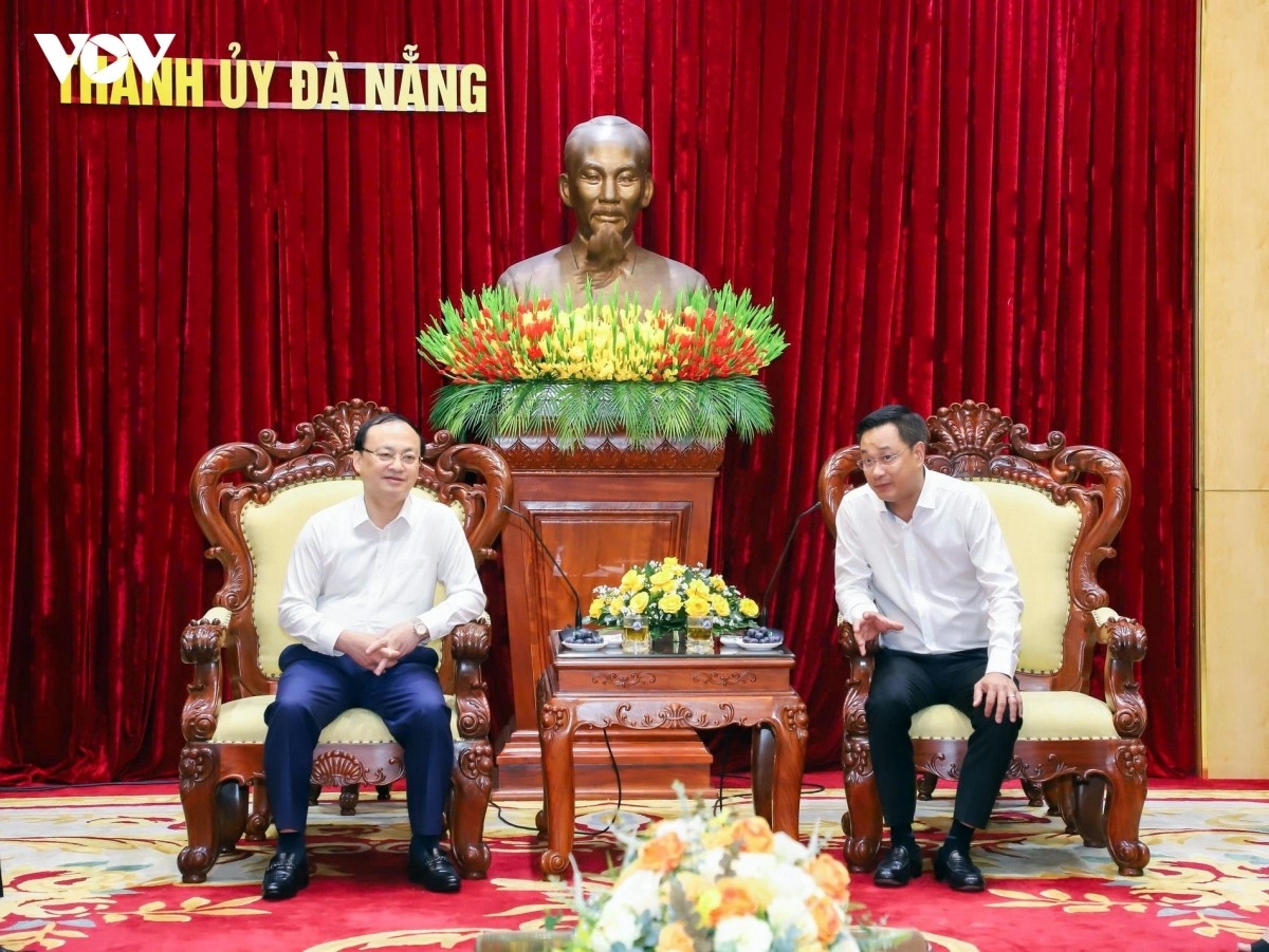 Tổng Giám đốc VOV Đỗ Tiến Sỹ và Bí thư Thành ủy Đà Nẵng Lê Ngọc Quang tại buổi làm việc