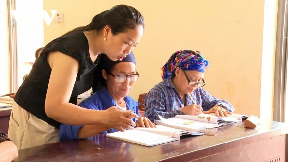Vietnam’s literacy campaign has continued across generations