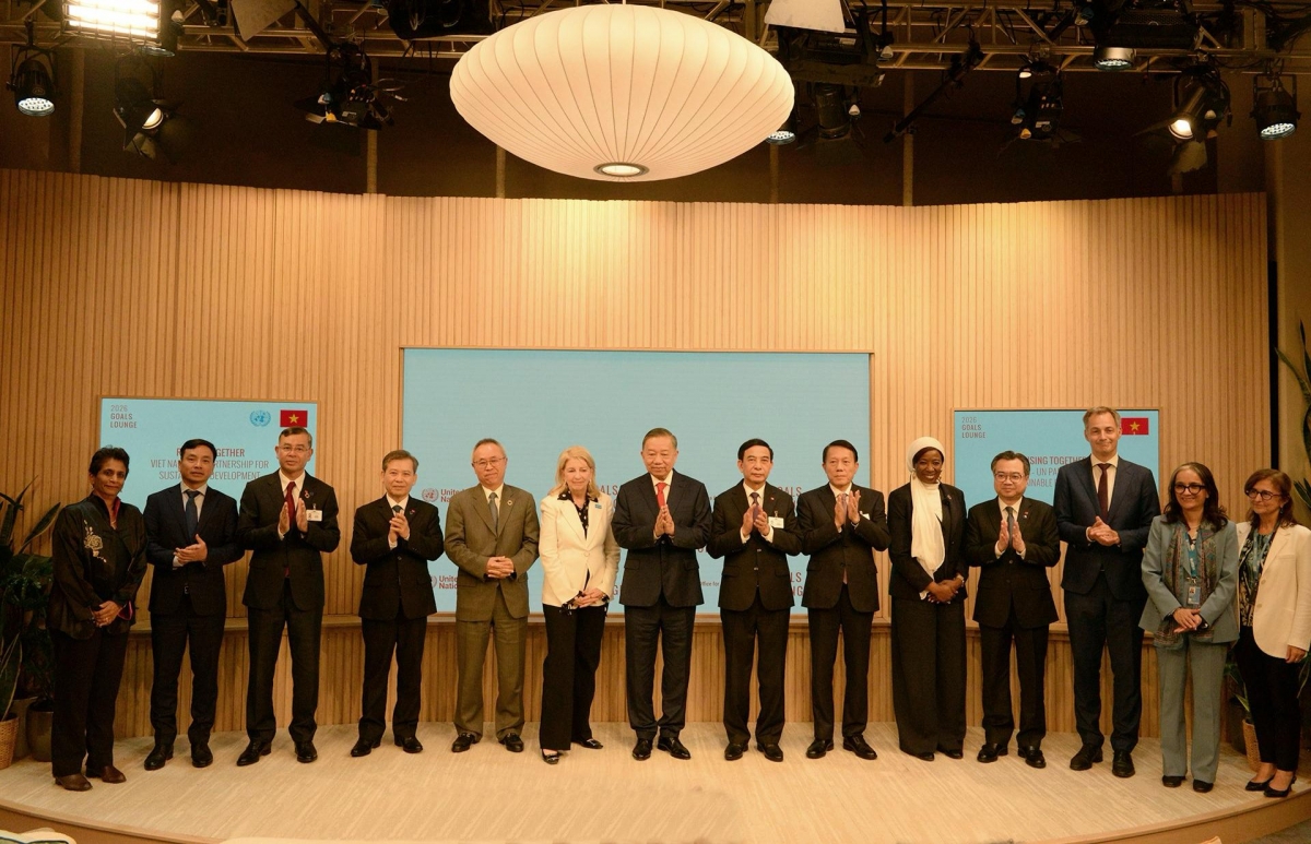 Sekjen sekaligus Presiden To Lam beserta delegasi lainnya pada acara tersebut. Foto: Viet Cuong-Quang Trung/VOV