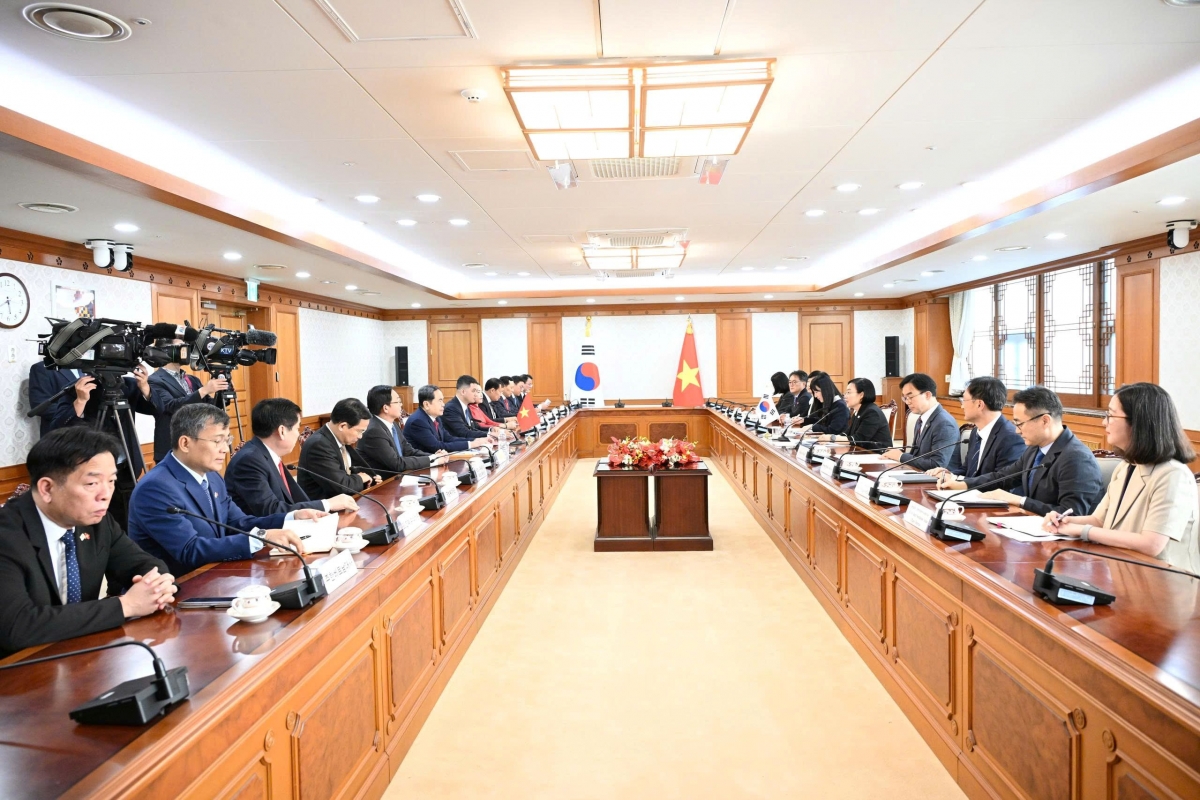 El presidente de la Asamblea Nacional, Tran Thanh Man, durante la reunión. Foto: qdnd.vn