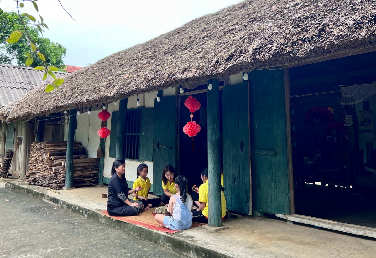 Resep dan teknik pembuatan kue diwariskan dari generasi ke generasi. Foto: Huyen Trang/VOV5.