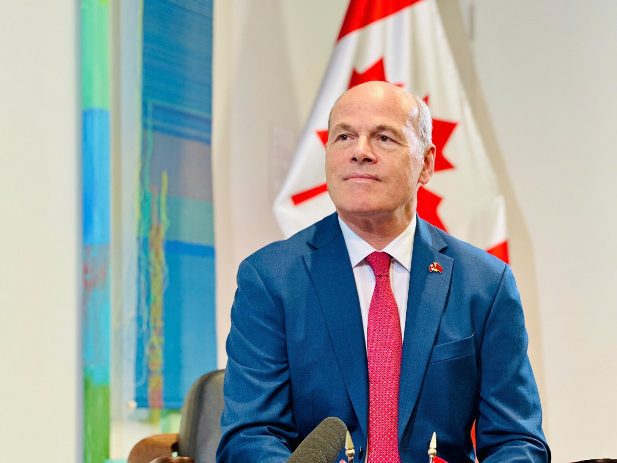 Canadian Ambassador to Vietnam Jim Nickel in an interview with Vietnamese media prior to the State visit to Canada by Party leader and President To Lam (Photo: Bao Tram)