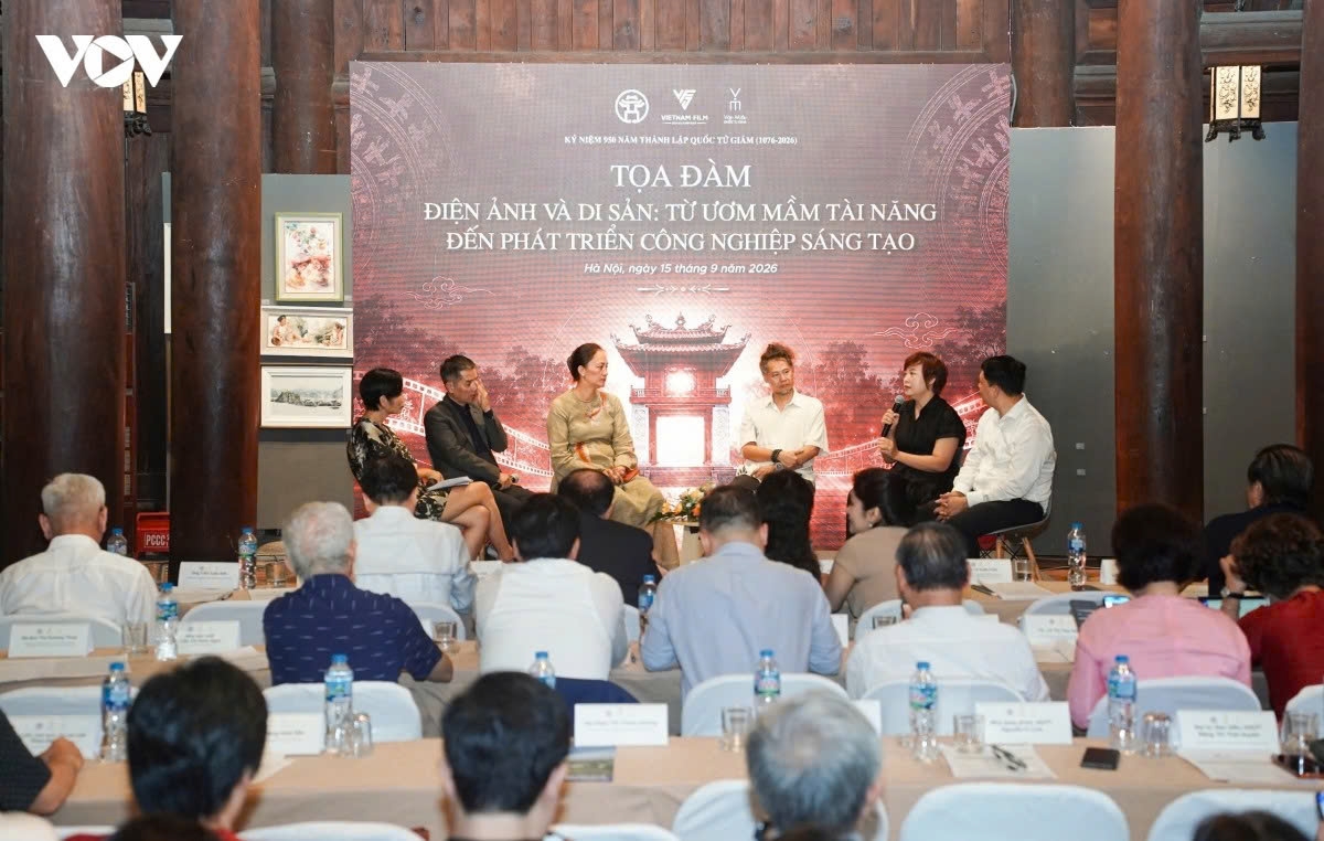 Tọa đàm “Điện ảnh và Di sản – Từ ươm mầm tài năng đến phát triển công nghiệp sáng tạo” tại Văn Miếu – Quốc Tử Giám. Ảnh: VOV