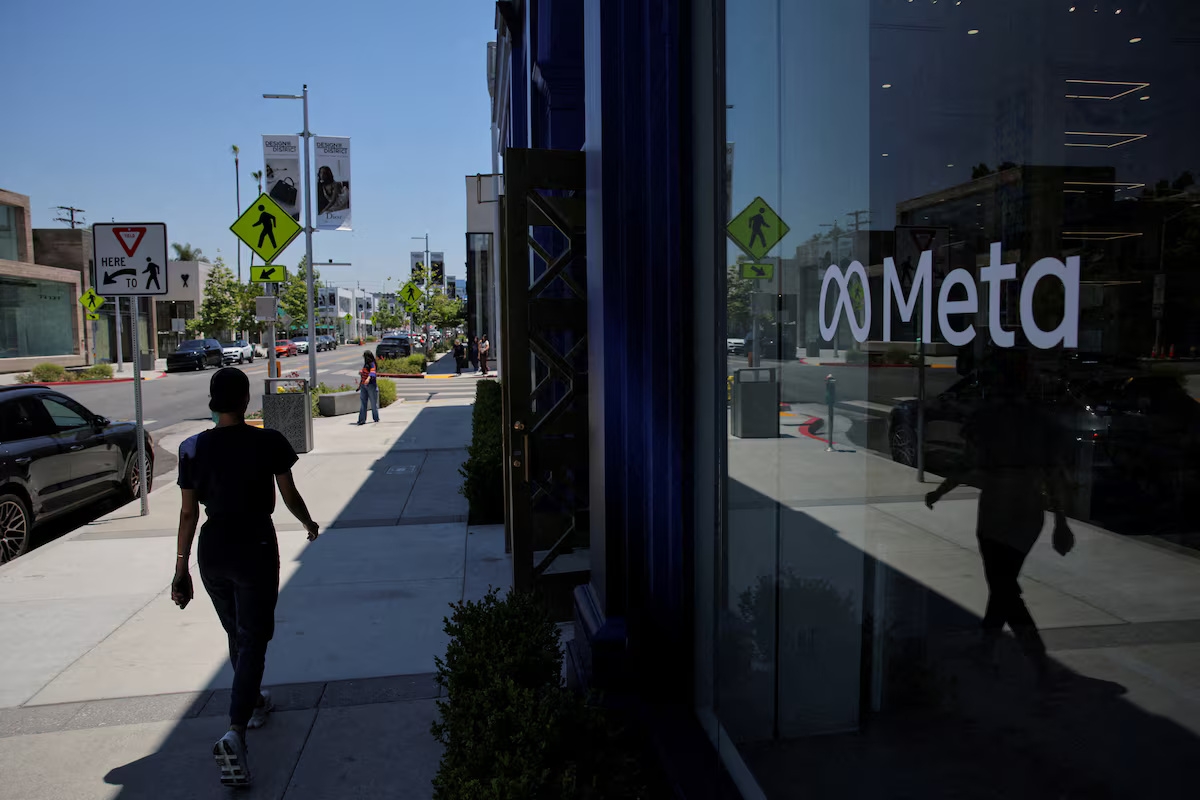 Bên ngoài văn phòng của Meta ở Los Angeles, California, Mỹ. Ảnh: REUTERS