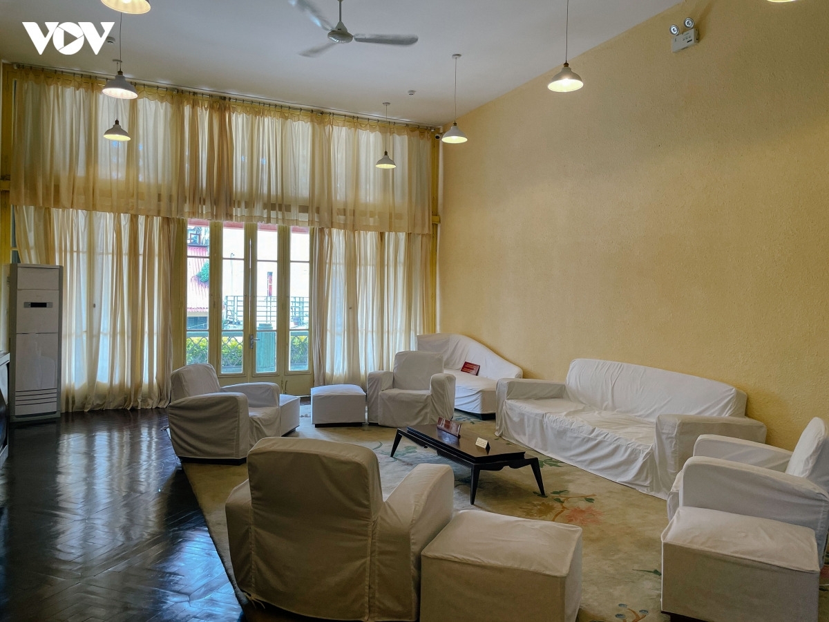 Những hiện vật được lưu giữ tại di tích giúp kể lại câu chuyện về một gia đình, một căn nhà và một thời khắc đặc biệt của Hà Nội.