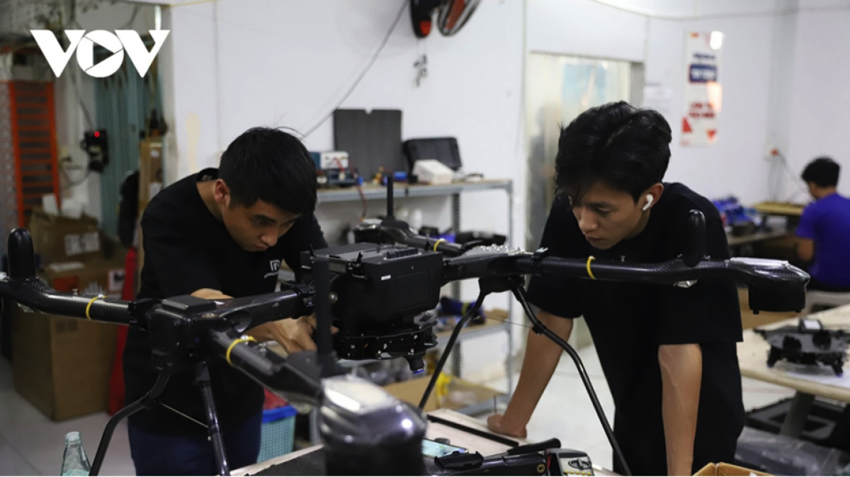 El avión multipropósito Hera, desarrollado por Realtimes Robustic Vietnam, ha sido diseñado íntegramente por ingenieros vietnamitas. Foto: VOV