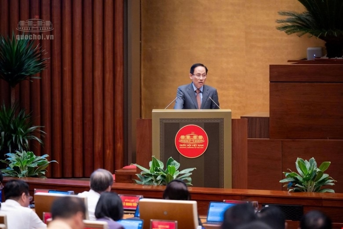 Ủy viên Bộ Chính trị, Bộ trưởng Bộ Ngoại giao Lê Hoài Trung quán triệt chuyên đề “Những nội dung trọng tâm, cốt lõi của Nghị quyết số 23-NQ/TW ngày 2/8/2026 của Bộ Chính trị về công tác người Việt Nam ở nước ngoài”.