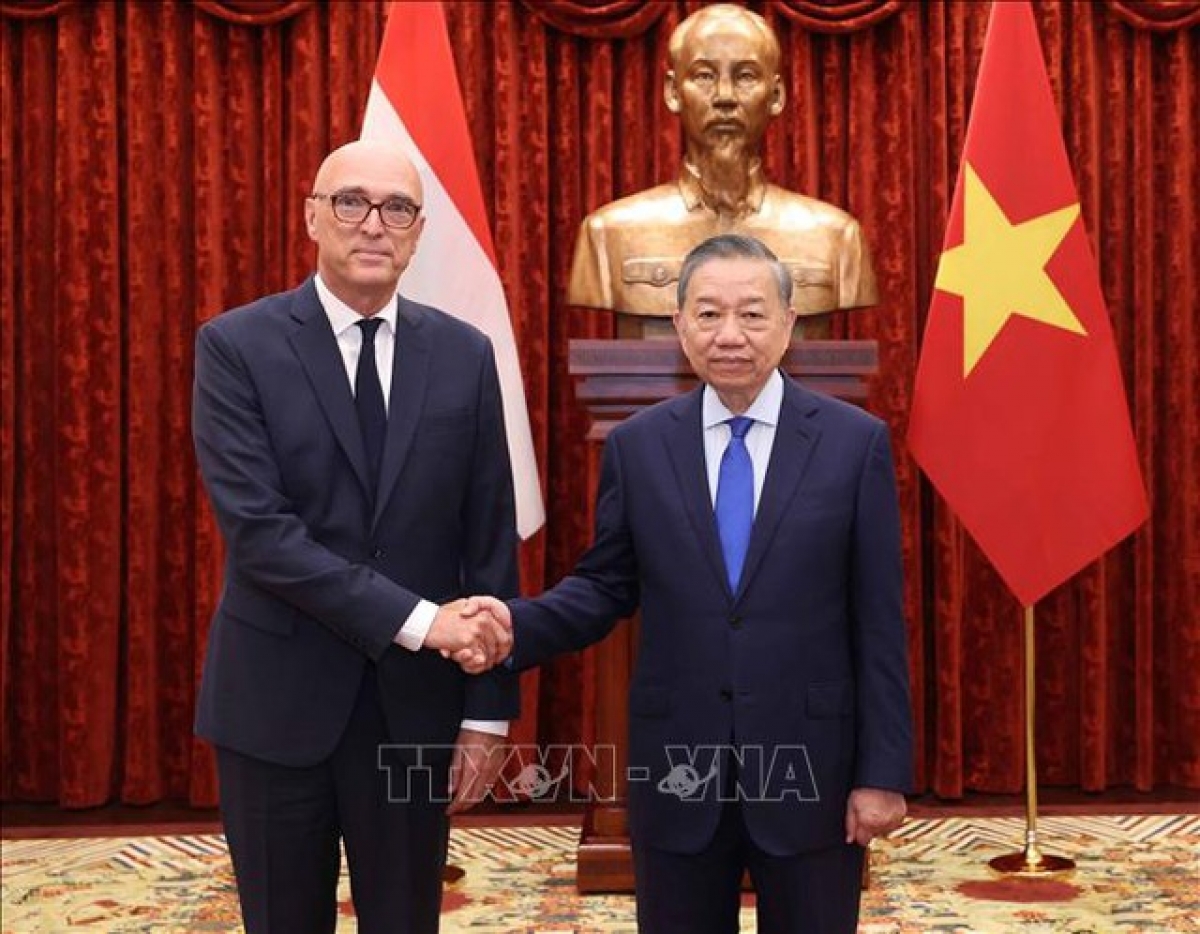 オランダ大使との会見　　写真: TTXVN
