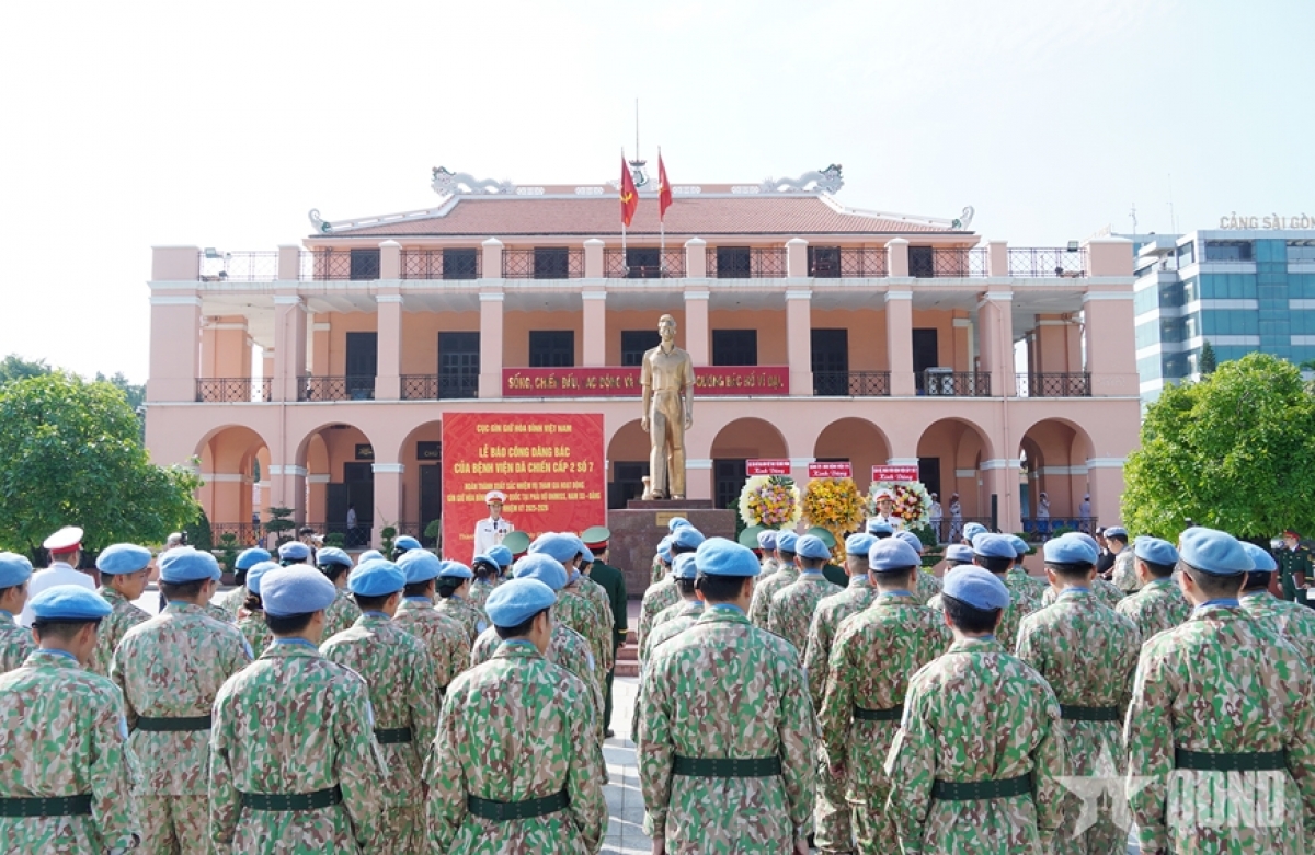Buổi lễ diễn ra trang nghiêm tại Bảo tàng Hồ Chí Minh - Chi nhánh TP Hồ Chí Minh. Ảnh: QDND