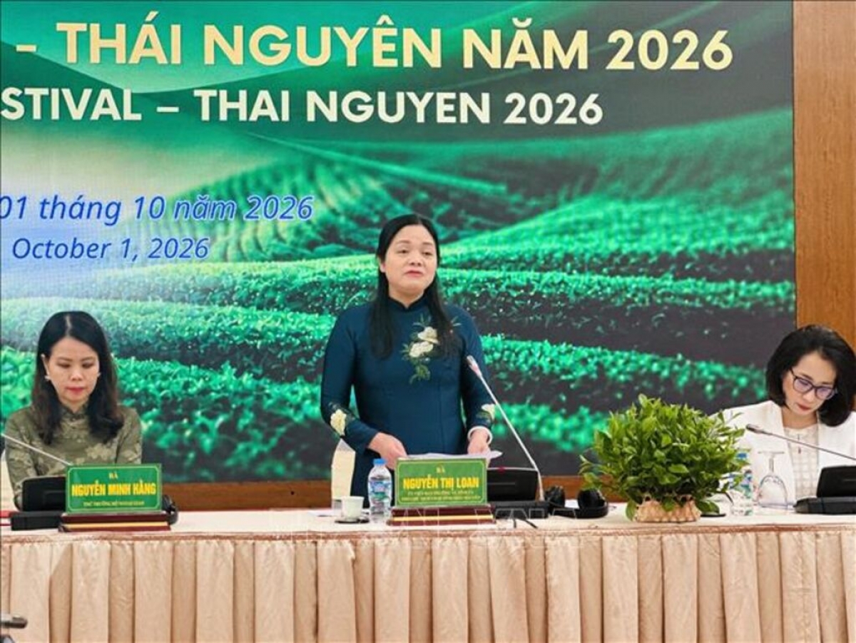 Deputy Chairwoman of the Thai Nguyen provincial People’s Committee Nguyen Thi Loan, Head of the Festival Organizing Committee, introduces the 2026 Thai Nguyen International Tea Festival. (Photo: Viet Duc/VNA)
