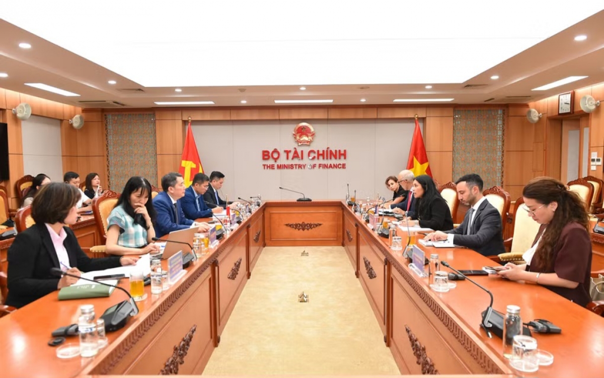 Blick auf das Treffen. (Foto: mof.gov.vn)