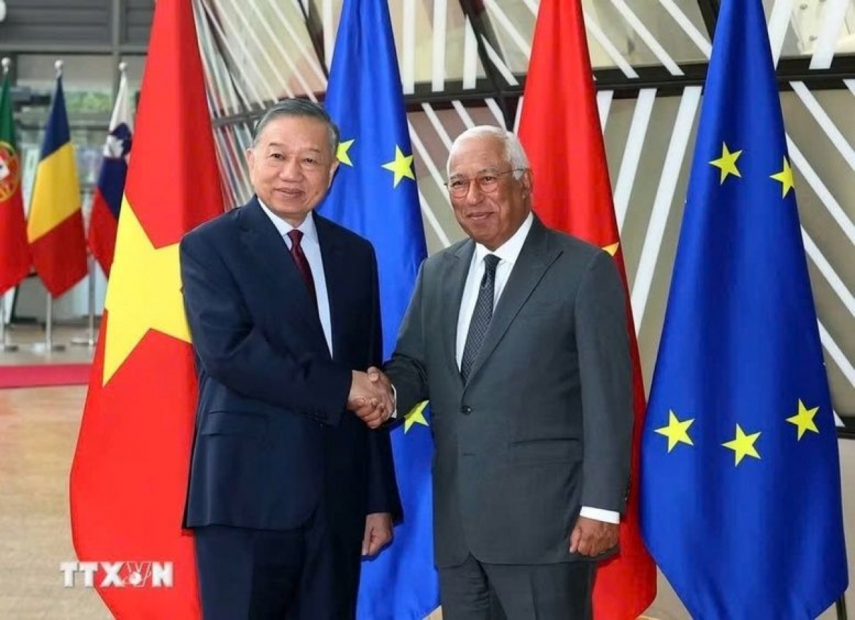 Le secrétaire général du Parti communiste vietnamien et président de la République, Tô Lâm, et le président du Conseil européen, Antonio Costa. Photo: TTXVN
