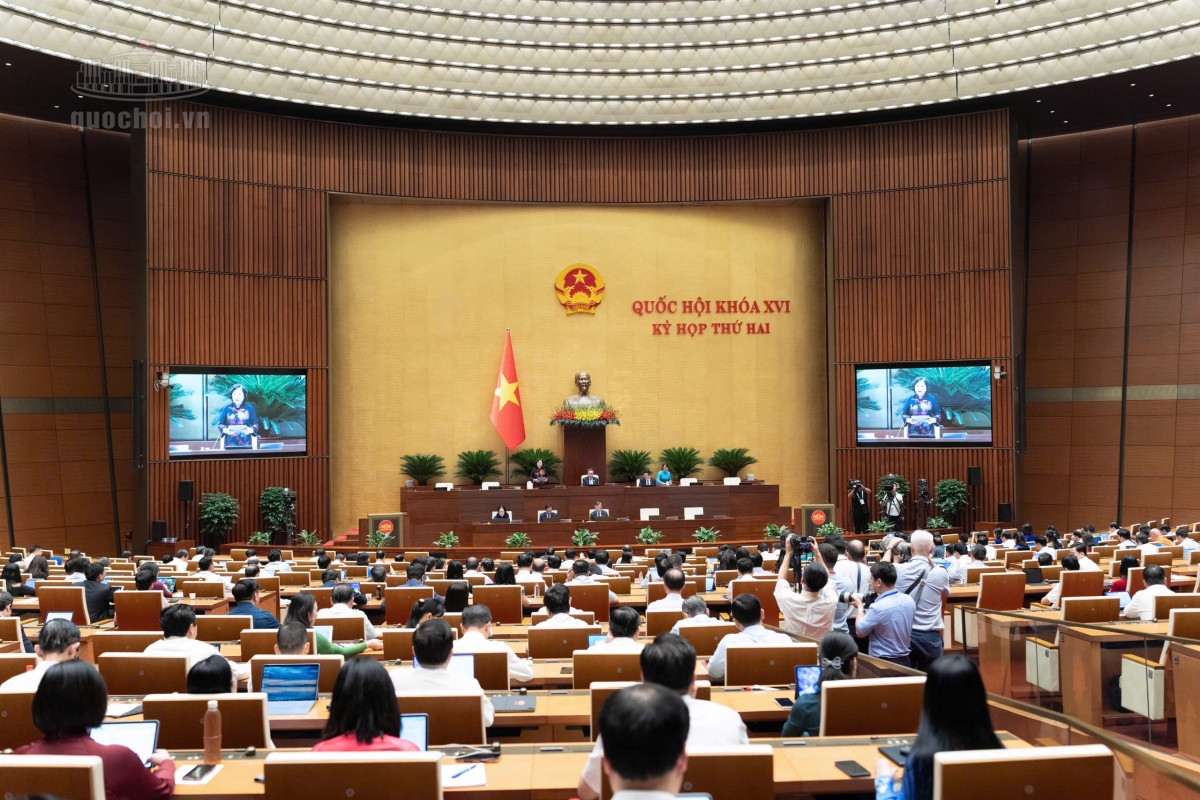 Vue d’ensemble de la séance de discussion, l’après-midi du 29 octobre. Photo: quochoi.vn