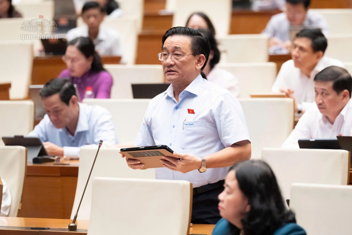 Trân Quôc Tuân, député de la province de Vinh Long. Photo: quochoi.vn