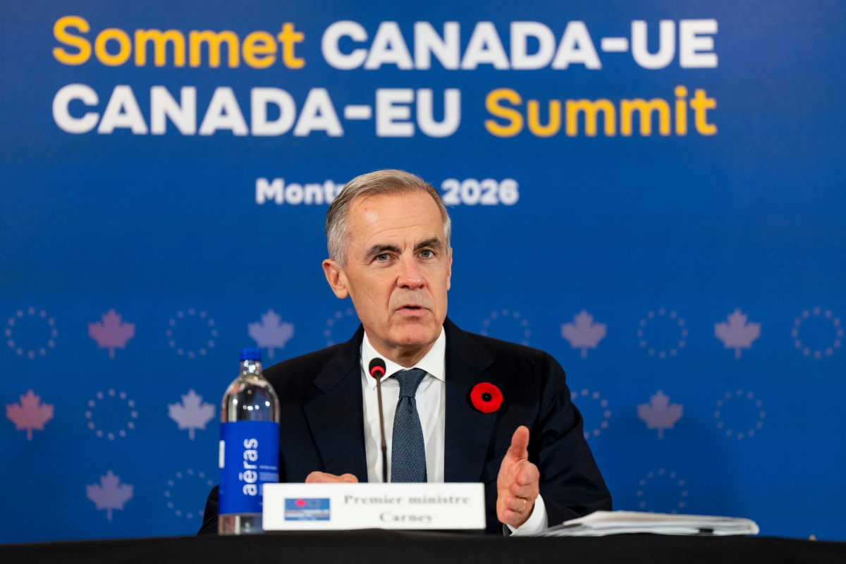 El primer ministro canadiense, Mark Carney, durante un encuentro con representantes del sector empresarial, celebrado en el marco de la Cumbre Canadá-Unión Europea, en Montreal, el 29 de octubre de 2026. Foto: Christopher Katsarov/The Canadian Press vía AP