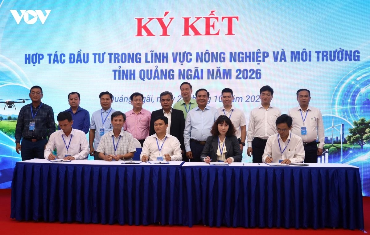Ký kết hợp tác giữa Sở Nông nghiệp và Môi trường tỉnh Quảng Ngãi với các doanh nghiệp về hợp tác đầu tư trong lĩnh vực nông nghiệp và môi trường. Ảnh: VOV