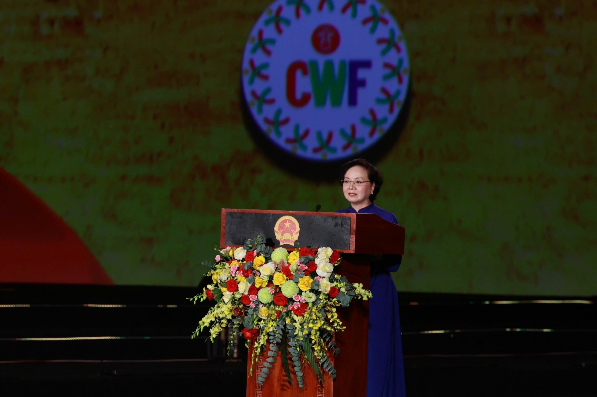 Deputy Prime Minister Pham Thi Thanh Tra speaks at the opening ceremony of the 2nd World Cultural Festival in Hanoi. (Photo: Kim Lieu/VOV5)