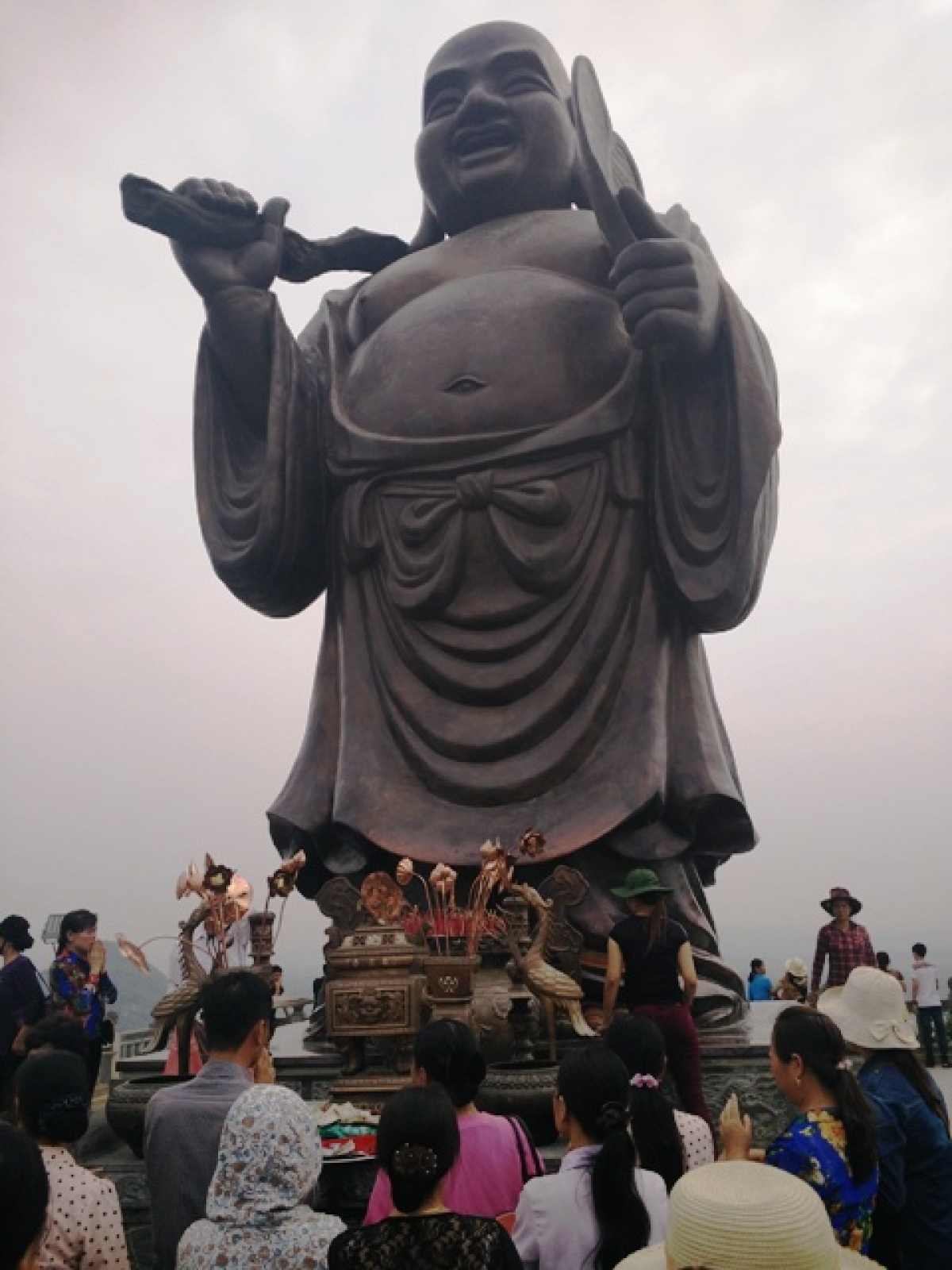Largest bronze Buddha statue in Southeast Asia