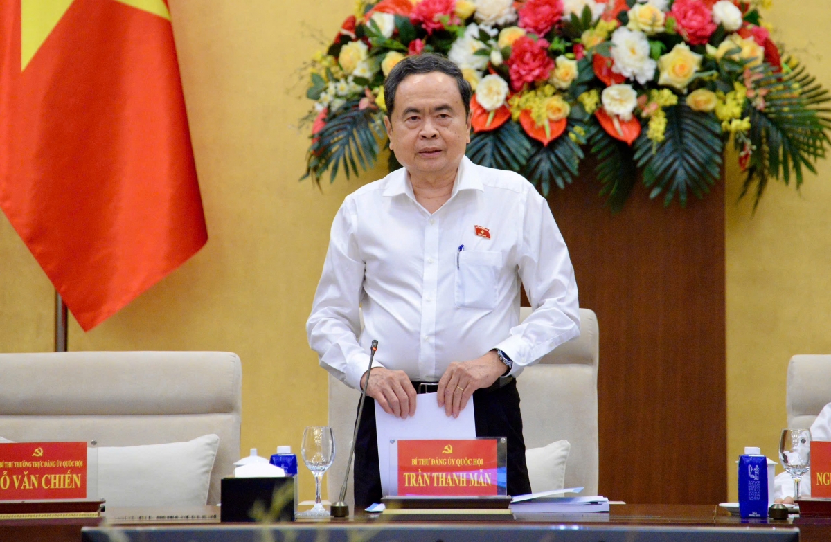 越南国会主席陈青敏
