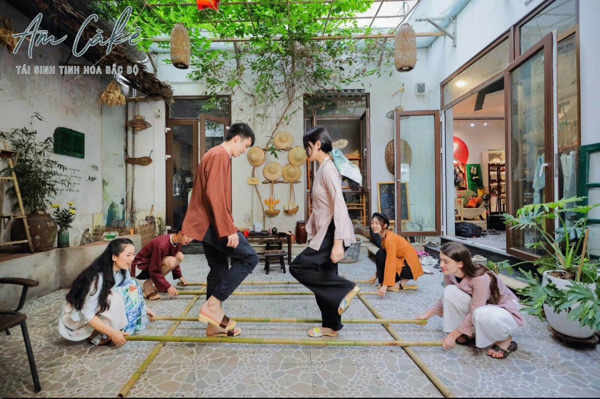 សកម្មភាពបទពិសោធន៍នៅ Am Càkê។