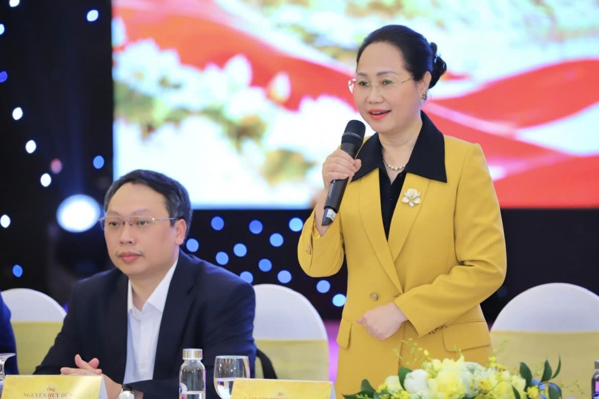 Bộ trưởng Bộ Văn hóa, Thể thao và Du lịch Lâm Thị Phương Thanh phát biểu tại chương trình công bố Mạng lưới Phát triển công nghiệp văn hóa Việt Nam, ngày 12/10 tại Hà Nội. Ảnh: Bộ VHTTDL.