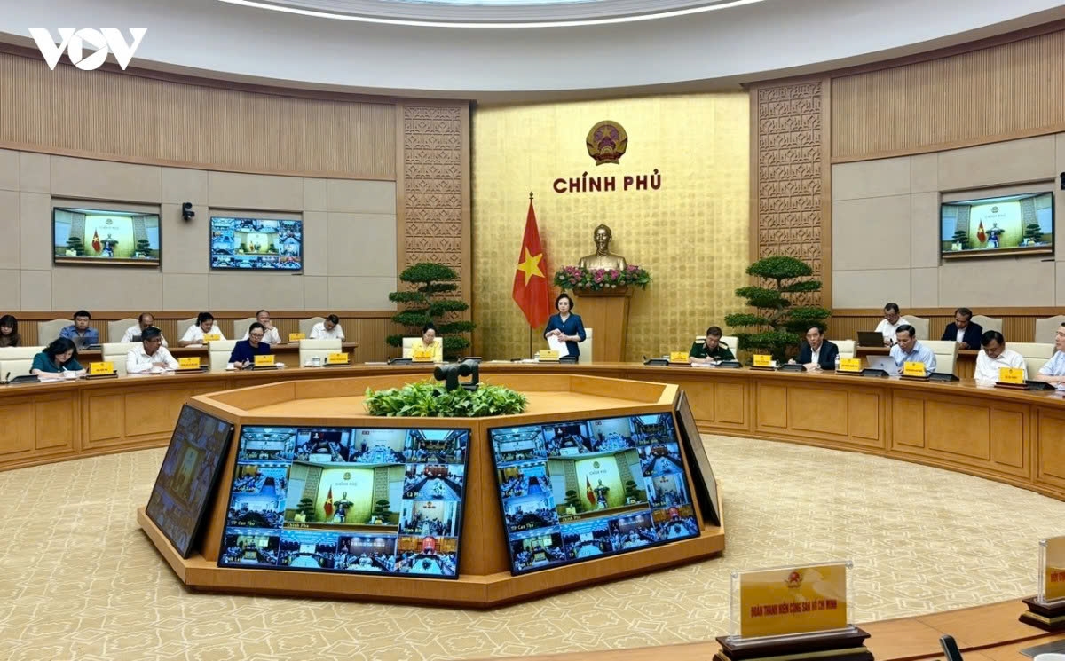 Phó Thủ tướng Phạm Thị Thanh Trà phát biểu kết luận hội nghị trực tuyến toàn quốc triển khai Ngày Văn hóa Việt Nam gắn với Ngày hội Đại đoàn kết toàn dân tộc năm 2026, sáng 12/10. Ảnh: VOV