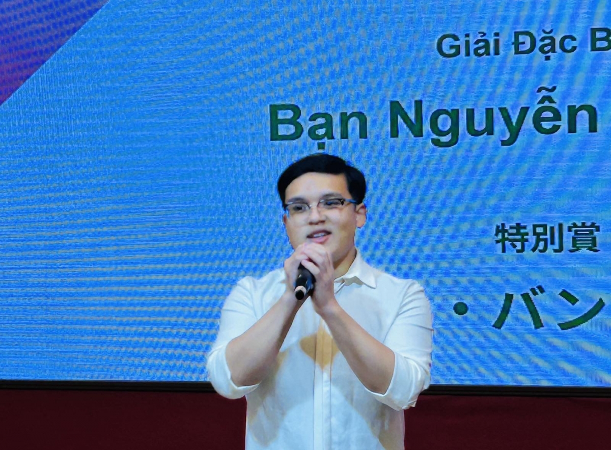 Thí sinh Nguyễn Văn Đạt xuất sắc dành giải Đặc biệt của cuộc thi - Ảnh: VOV/Tokyo