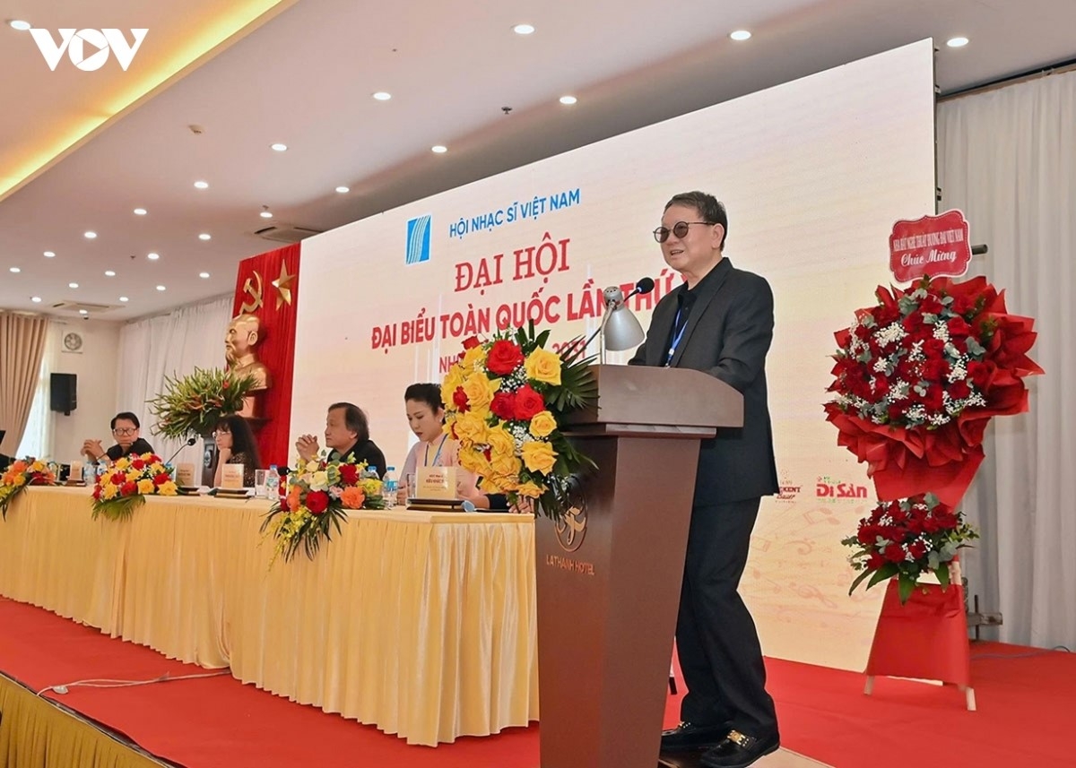 Nhạc sĩ Đức Trịnh tại Đại hội Đại biểu toàn quốc lần thứ XI Hội nhạc sĩ Việt Nam.