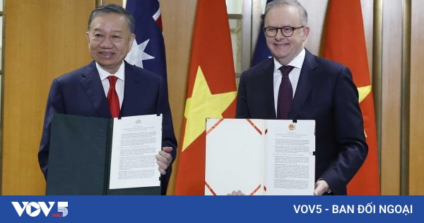 Vietnam, Australia exchange joint statements, cooperation documents