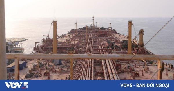 Houthi double-tap attack on Red Sea ship Tihamah kills six, including two Yemeni rescuers; UN warns of supply chain threat