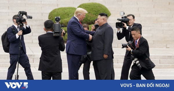 美国总统仍对恢复与伊朗谈判持开放态度；计划会见朝鲜领导人