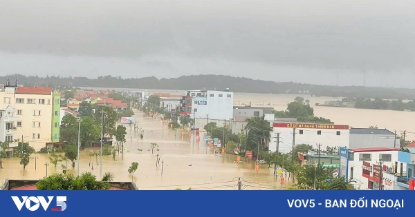 Flood triggered by Trami storm submerges 15,000 homes in Quang Binh ...