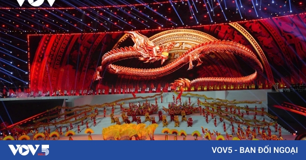 Special art program celebrates success of 14th National Party Congress ...