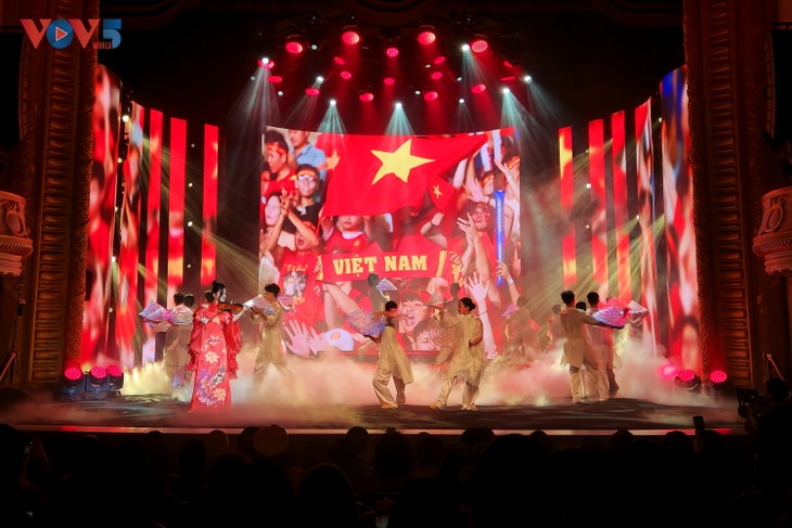 Happy Vietnam: Kontes Foto dan Video yang Pertama tentang HAM di Vietnam